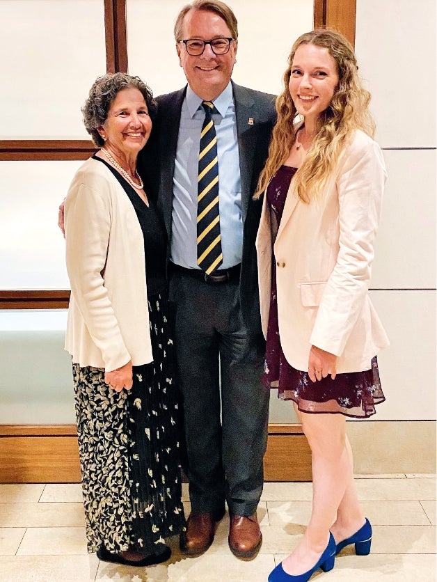 DR. GERALD F. KOMINSKI WITH HIS WIFE LAURIE (LEFT) AND THEIR DAUGHTER JULIE (RIGHT)