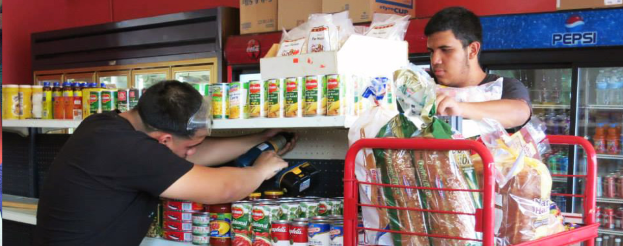 workers at grocery market