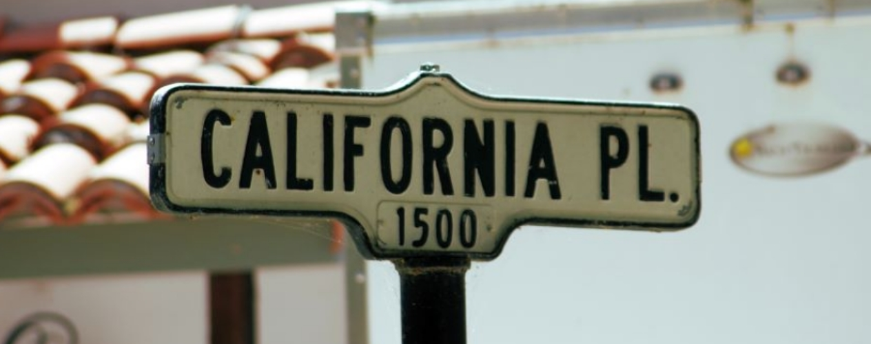 California Pl. road sign