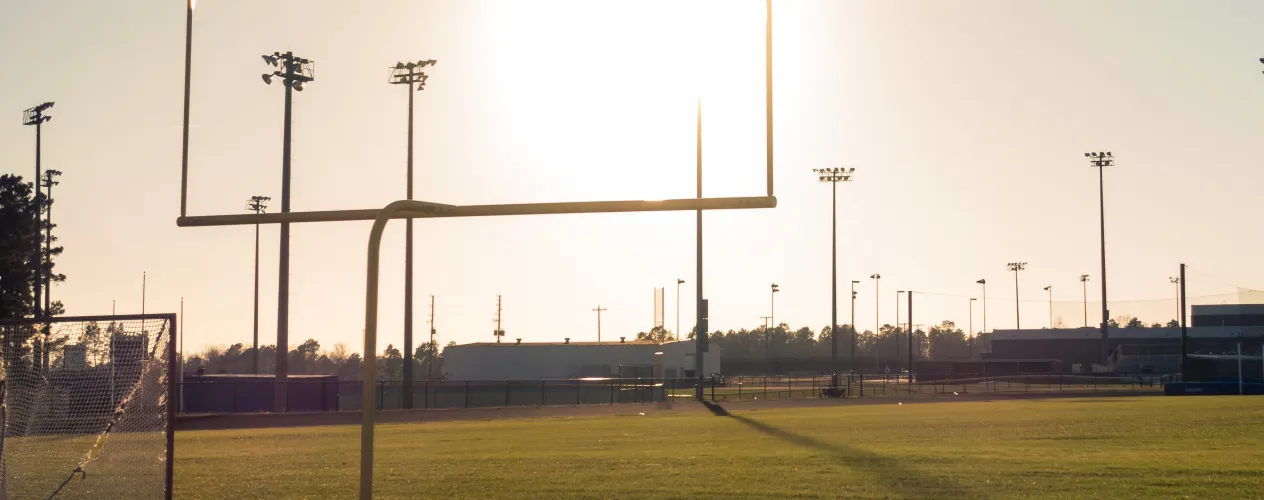 KPCC-FM | "Pali High students return; despite testing, concern over fire toxins lingers"