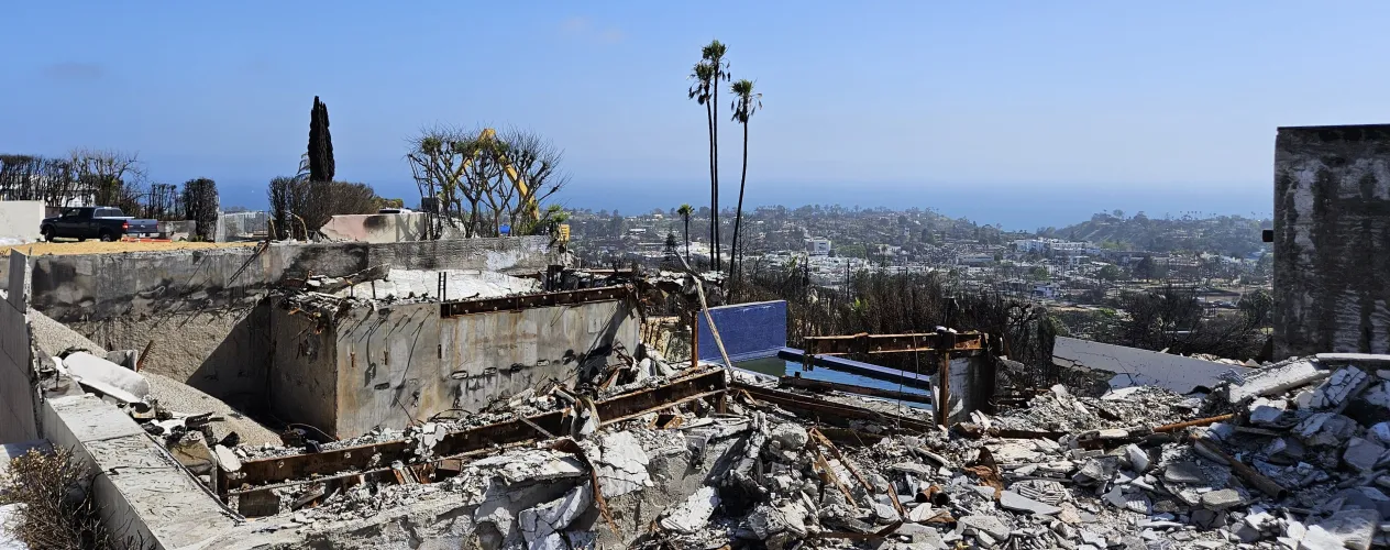 UCLA and UC Davis researchers find carcinogenic chromium-6 in Palisades, Altadena fire cleanup zones