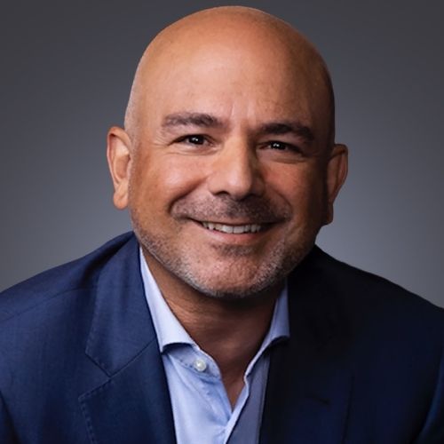 Dr. Eric Esraelian (MPH '05) receives Ellis Island Medal of Honor on May 10, 2025
