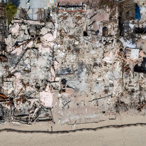 The Atlantic | "The dangers that scientists found inside L.A.’s smoky homes"