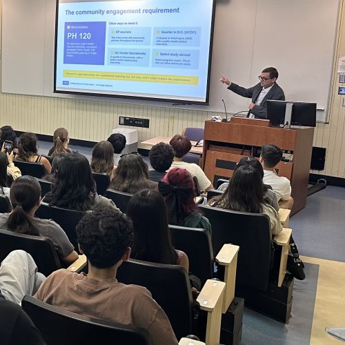 UCLA Fielding welcomes more than 200 new graduate and undergraduate students