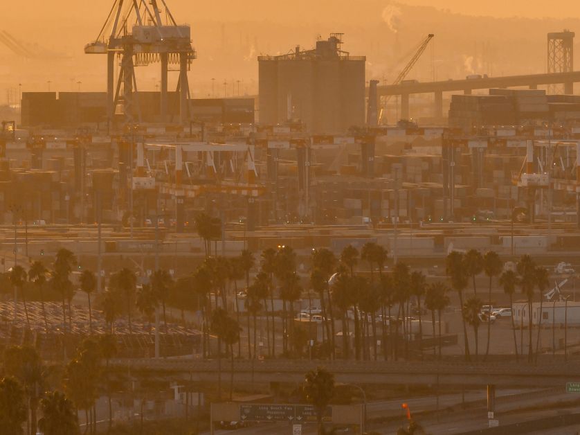 Los Angeles Times | "A pesticide that has been banned for a decade is still showing up in Long Beach"