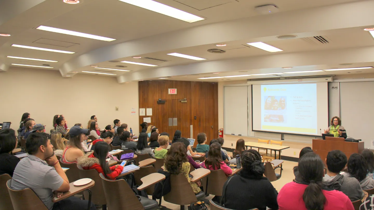 Building Health Communities seminar in FSPH lecture room