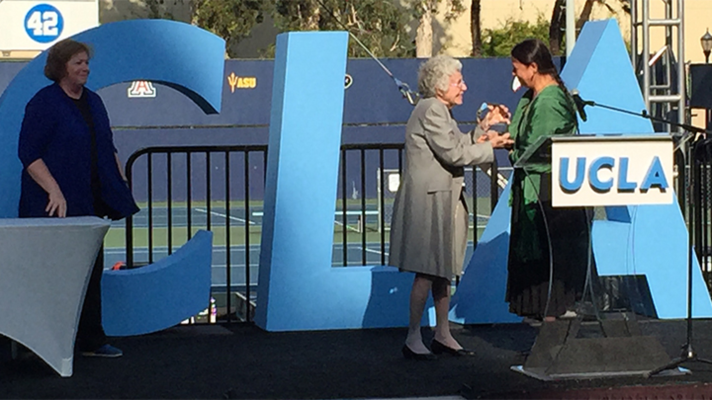 Presenting the UCLA Community Service Award to Ibrahim was Sister Diane Donoghue, founder of Esperanza and 1997 recipient of the same award. Photo by Dr. Ralph Frerichs, professor emeritus and founding chair of the FSPH Department of Epidemiology.